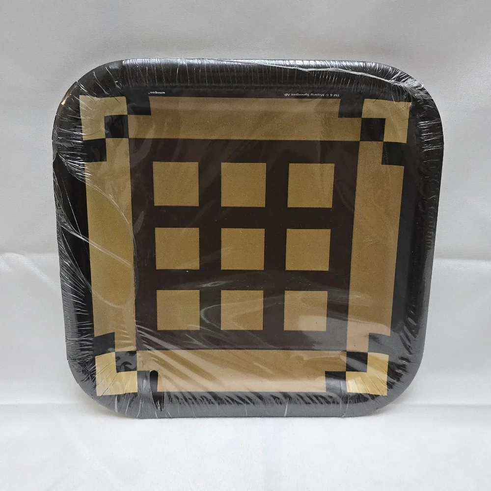 Minecraft 48pc Party Tableware Set For 16 Dinner and Cake Paper Plates & Napkins